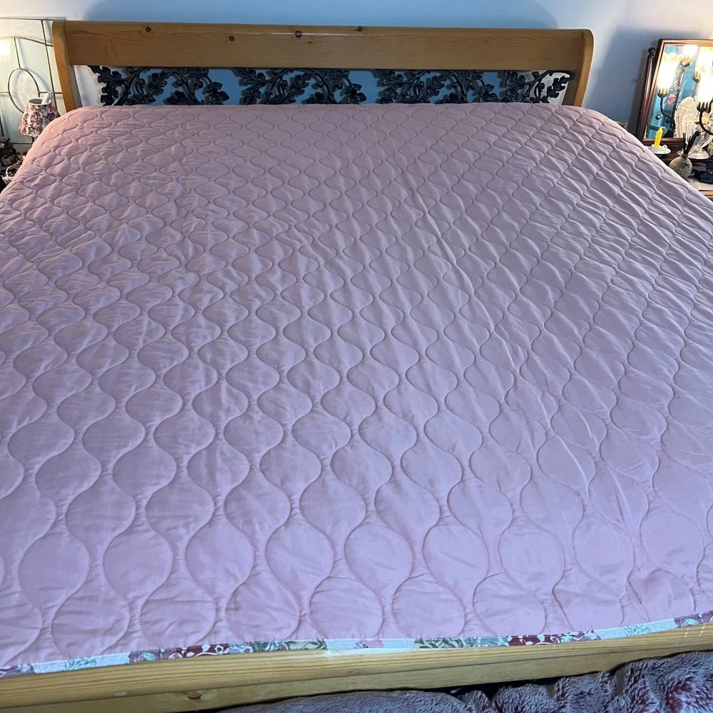 Peking Handicraft Floral Patchwork Quilt Reversible Pink Green Queen 86x90‎